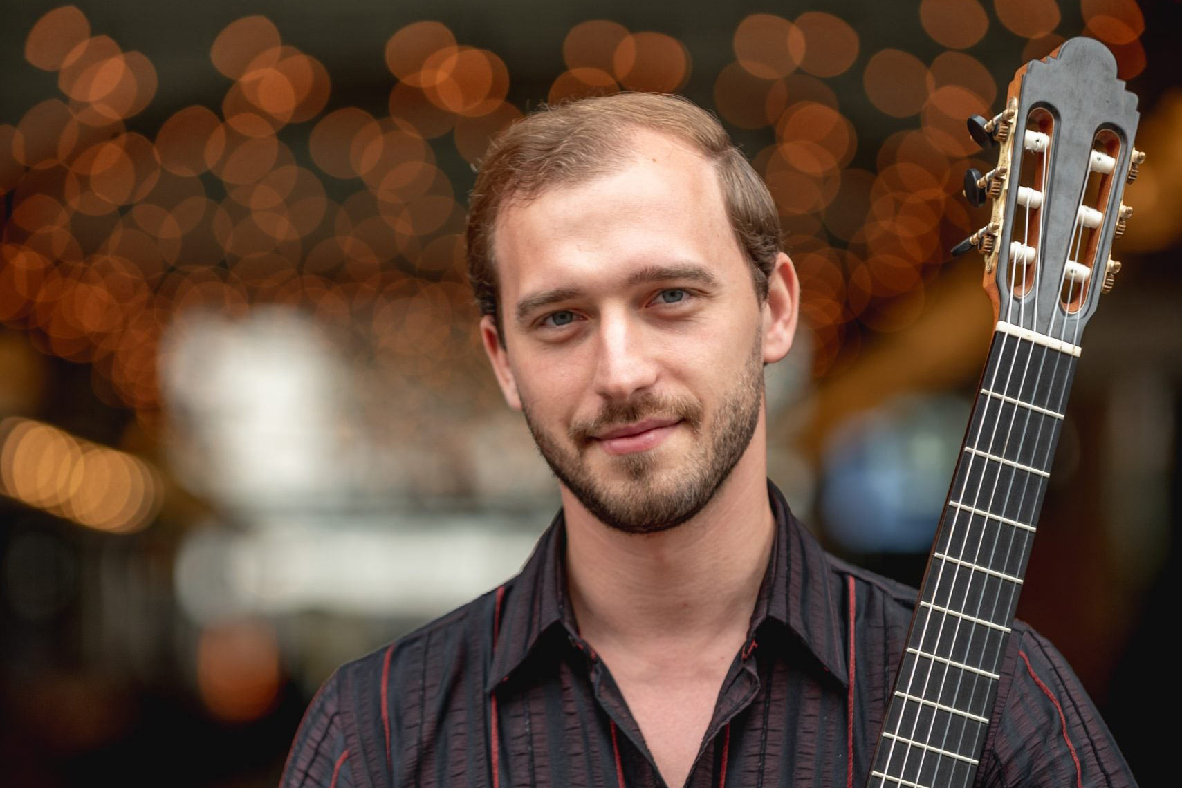 Mircea Gogoncea, guitar